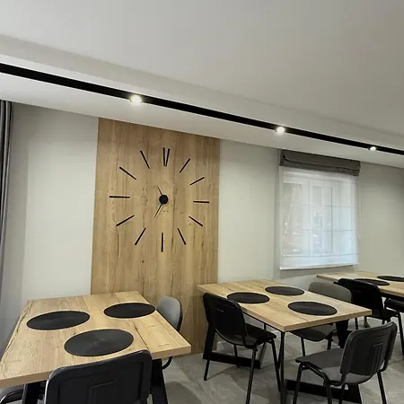 Goscinne A I M Dendys