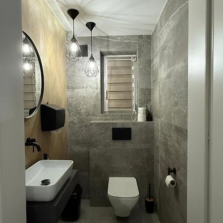 Goscinne A I M Dendys Privat bolig