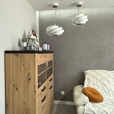 Goscinne A I M Dendys *