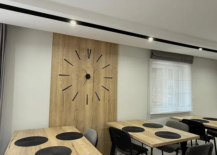 Goscinne A I M Dendys