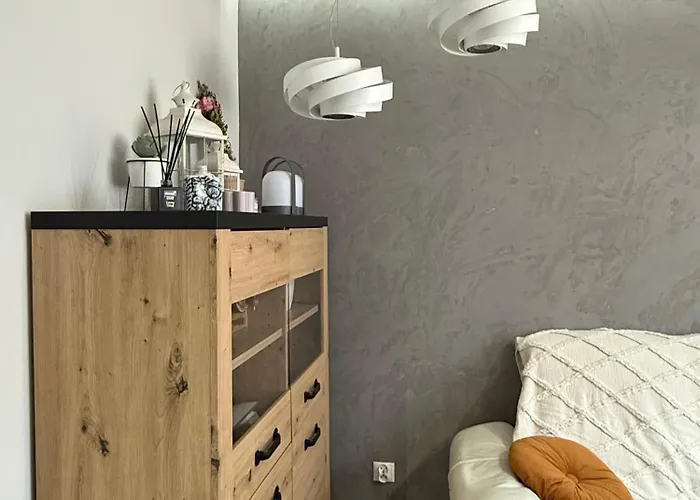 Goscinne A I M Dendys *