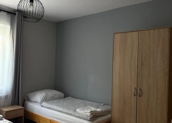 Goscinne A I M Dendys