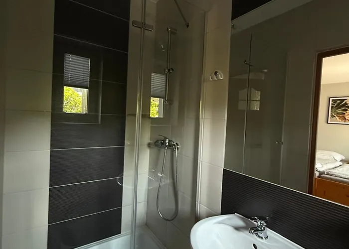 Δωμάτια σε οικογενειακή κατοικία Goscinne A I M Dendys *